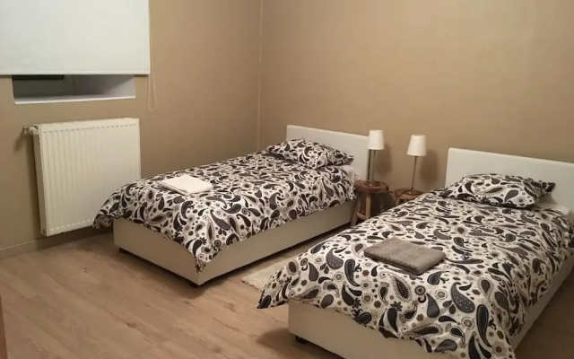 Deluxe Family Home