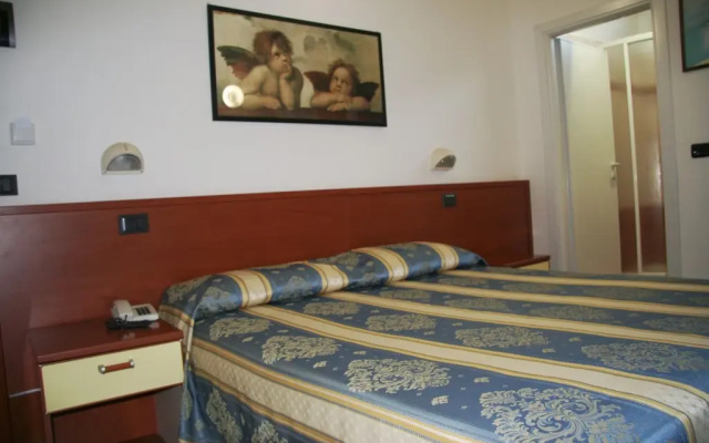 Hotel Dear
