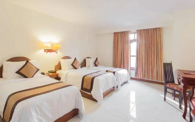 Angkor Riverside Hotel