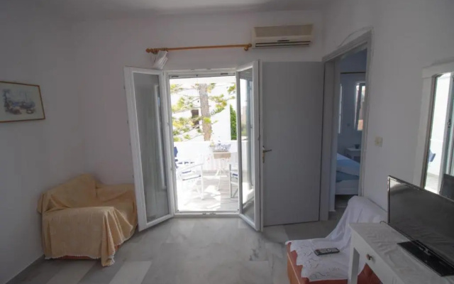 Kikis Refurbished Apartment a Veranda Dream