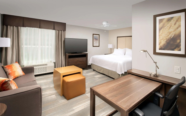 Homewood Suites by Hilton Kansas City Speedway