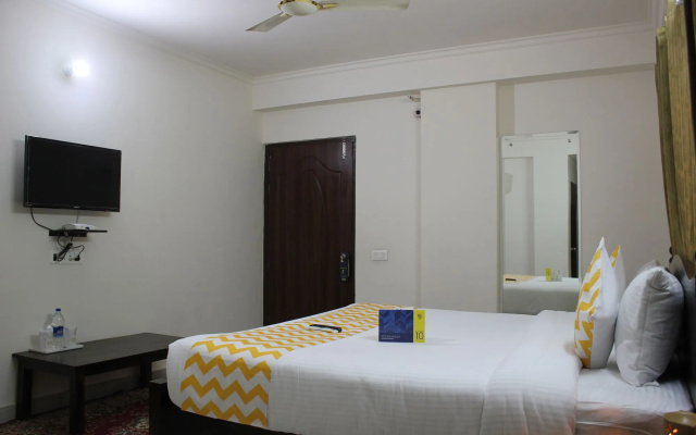 FabHotel Dior Pink City