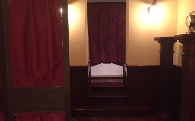 Luxury Suite