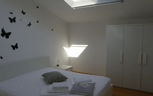Modern Apartment in Pula Near Beach