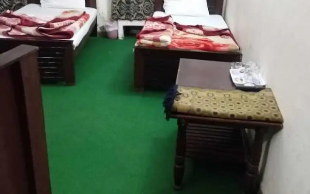 Al-Azam Hotel & Restaurant