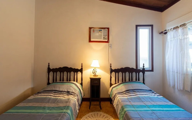Magnífica casa com praia particular em Angra