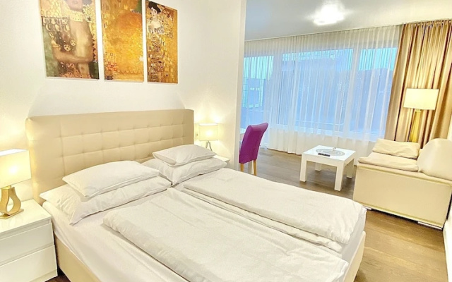 Vienna International Living
