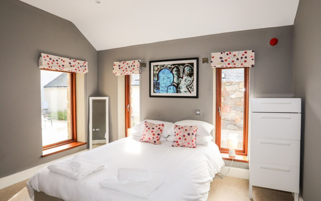 Clynnog House