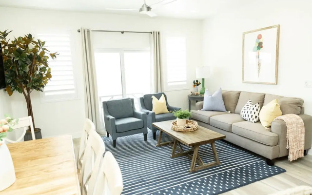 Sunny Days by Freedom Vacation Rentals