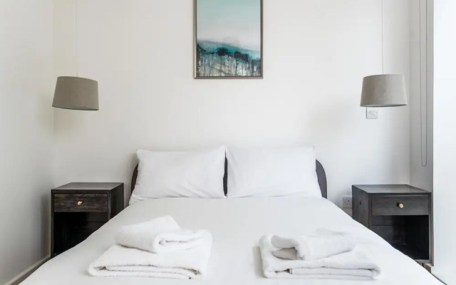 NEW Modern 2BD Flat in Shoreditch With Balcony