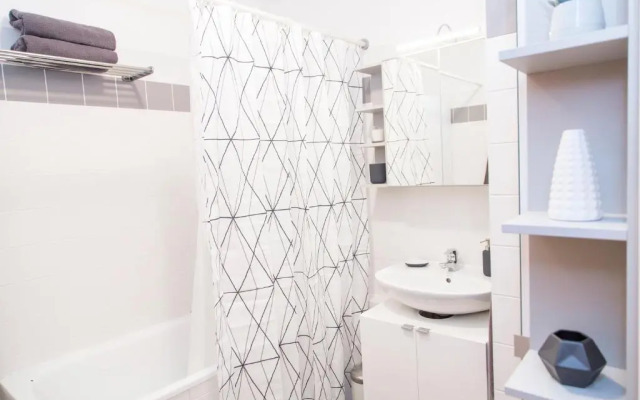 Your Cozy Home * 12 Min To City Center