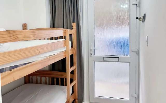 Beach Court Apartment
