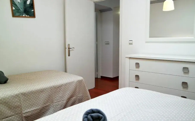 Central Family Apartment With Terrace