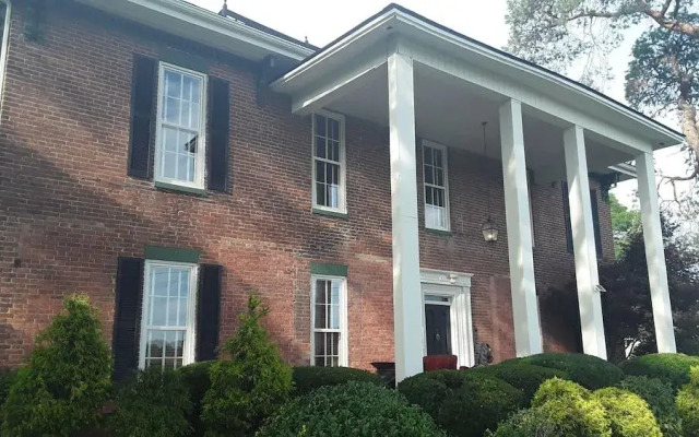 Emma's Bed and Breakfast