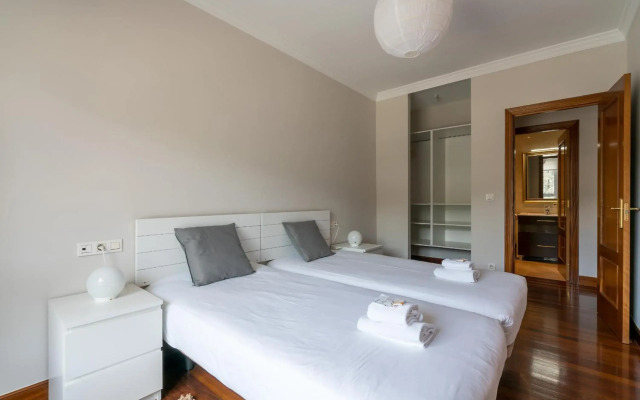 Zubia apartment by People Rentals