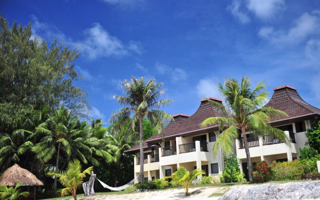 Aqua Resort Club Saipan in Saipan, Northern Mariana Islands from 210$, photos, reviews - zenhotels.com hotel front