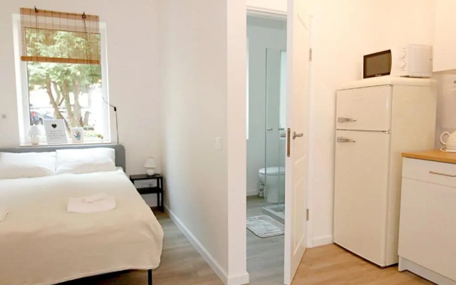 Minimalist Studio Apartments in Old Town by Hostlovers
