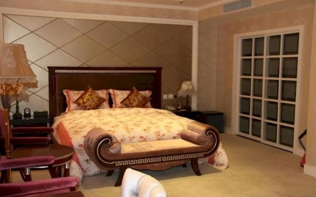 Joy International Hotel