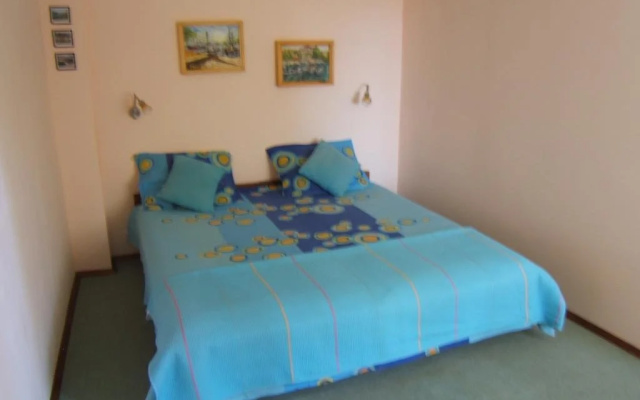 Regina's Guesthouse