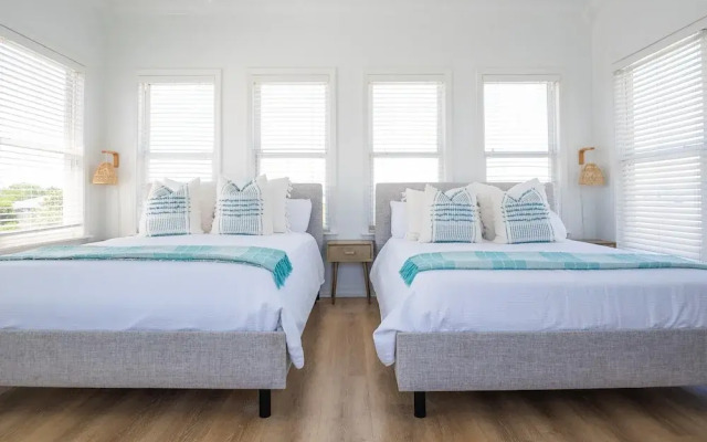 Low Cay by Southern Vacation Rentals