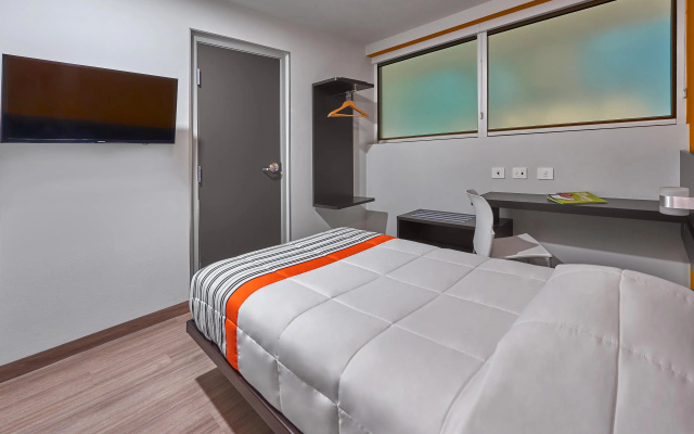 City Express Junior by Marriott Ciudad de México Sullivan