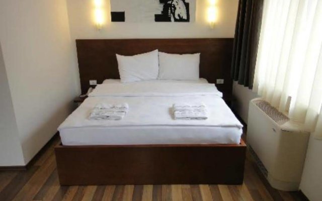 Hotel ALBES in Prizren, Kosovo from 98$, photos, reviews - zenhotels.com guestroom