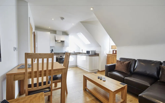 28 Castle Crescent By Esa