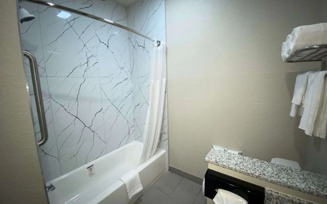 SureStay Plus Hotel by Best Western Ada