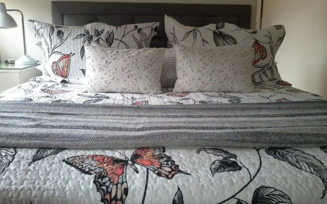 Clares Bed and Breakfast