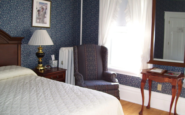 Thayers Inn