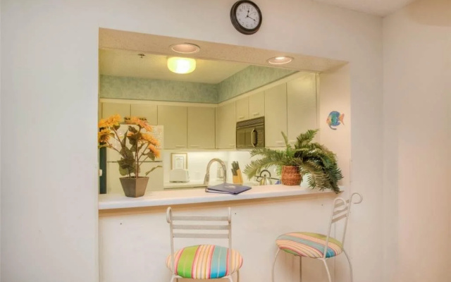 Laurel Court 307