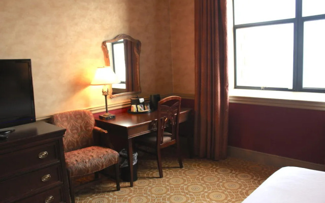 Roberts Riverwalk Hotel & Residence, Detroit