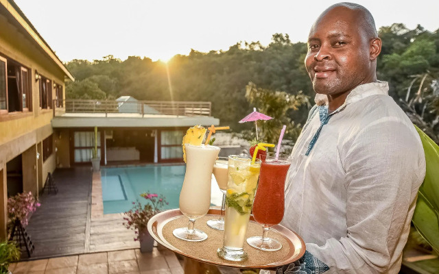 Bambuu Lakeside Lodge
