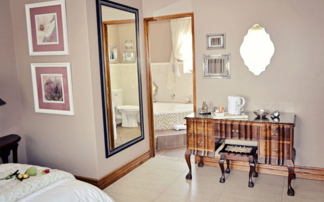 Bokmakierie Guest House