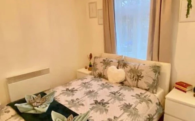 Amazonian Jungle Apartment in Vienna