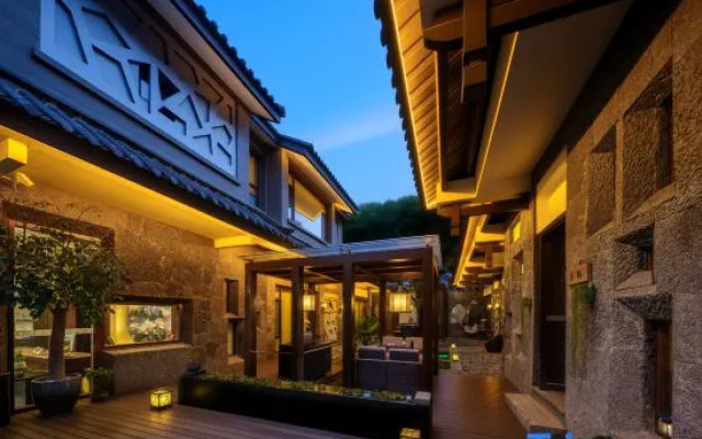 Share Year Hotel