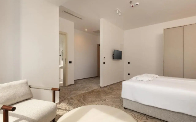 Seesea Hotel