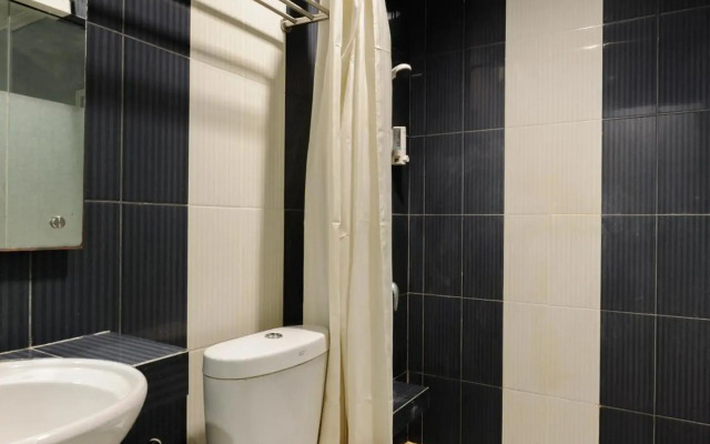 RedDoorz Plus near Soekarno Hatta Airport 2