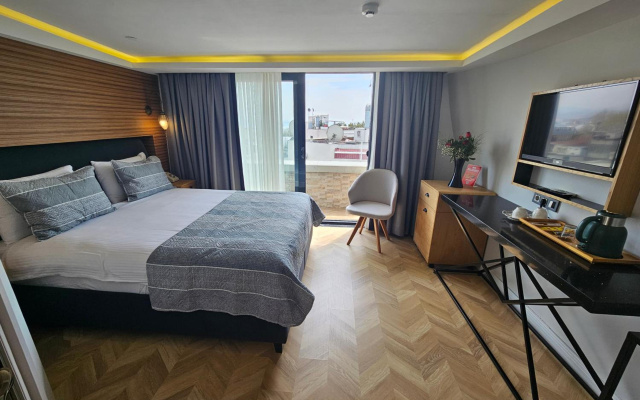 Anthemis Hotel