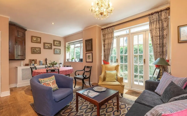 Elegant 2BR Flat w/ Garden Close to Battersea Park