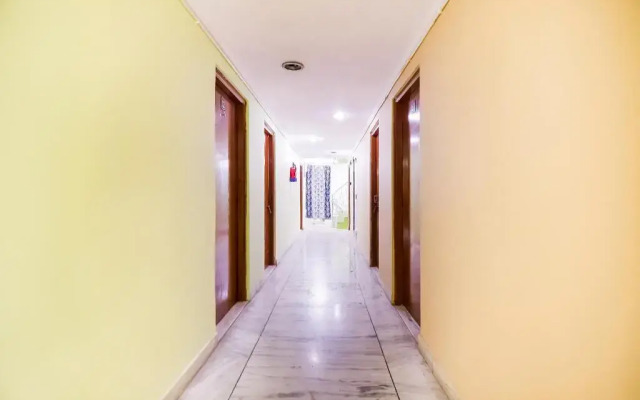 New Delhi Grand by OYO Rooms