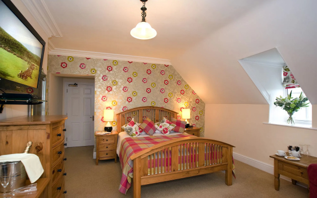 Wheatlands Lodge - Bed & Breakfast