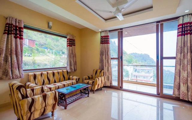 OYO 14018 Home Doon View 3BHK Barlowganj