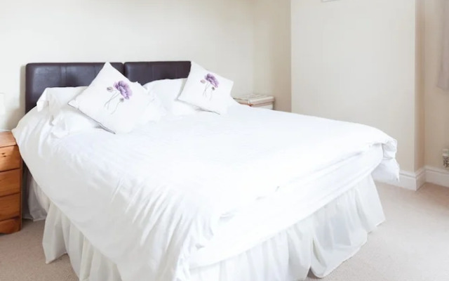 Toothbrush Apartments - Ipswich East - Cauldwell Ave