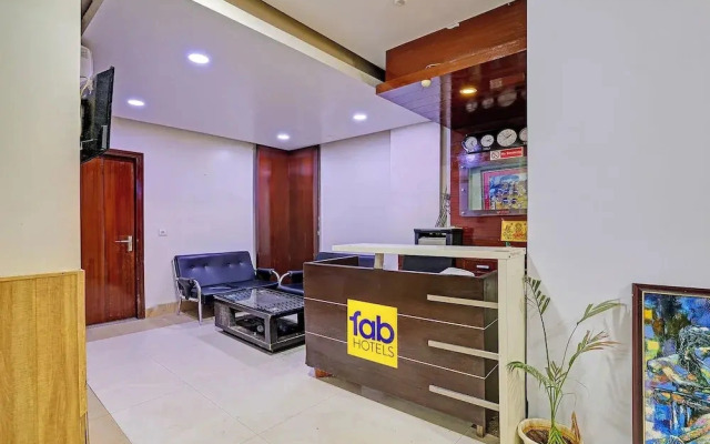 FabHotel The Tuesday Suits - Opposite to Delhi Public School