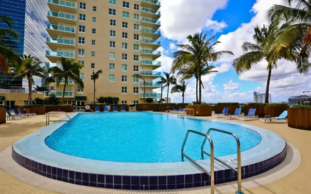 Nuovo Miami Apartments at Brickell-Downtown