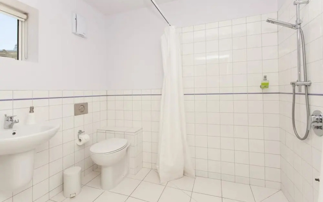 Le Petit Hotel