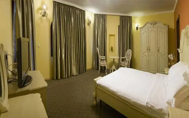 Hotel Heaven