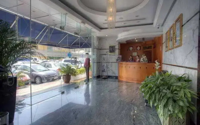 Al Diar Palm Suites Hotel
