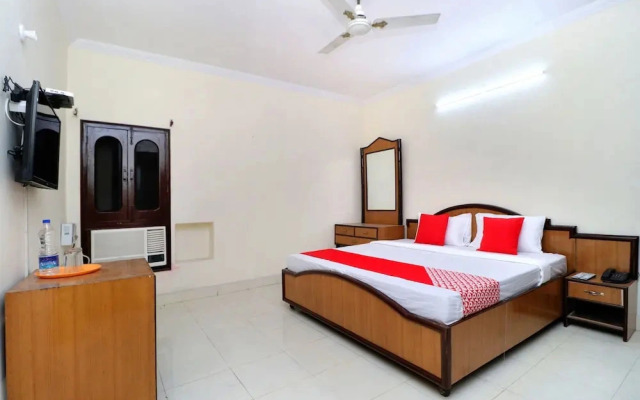 Ab Hotel By OYO Rooms